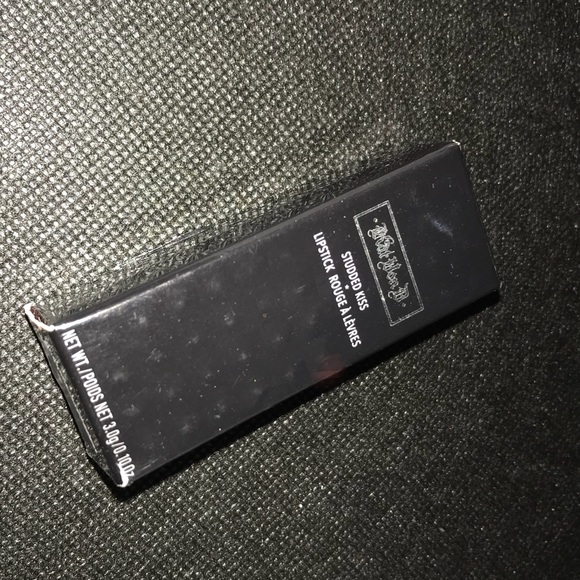 BNIB Kat Von D Coven Studded Kiss Creme Lipstick - Picture 4 of 8